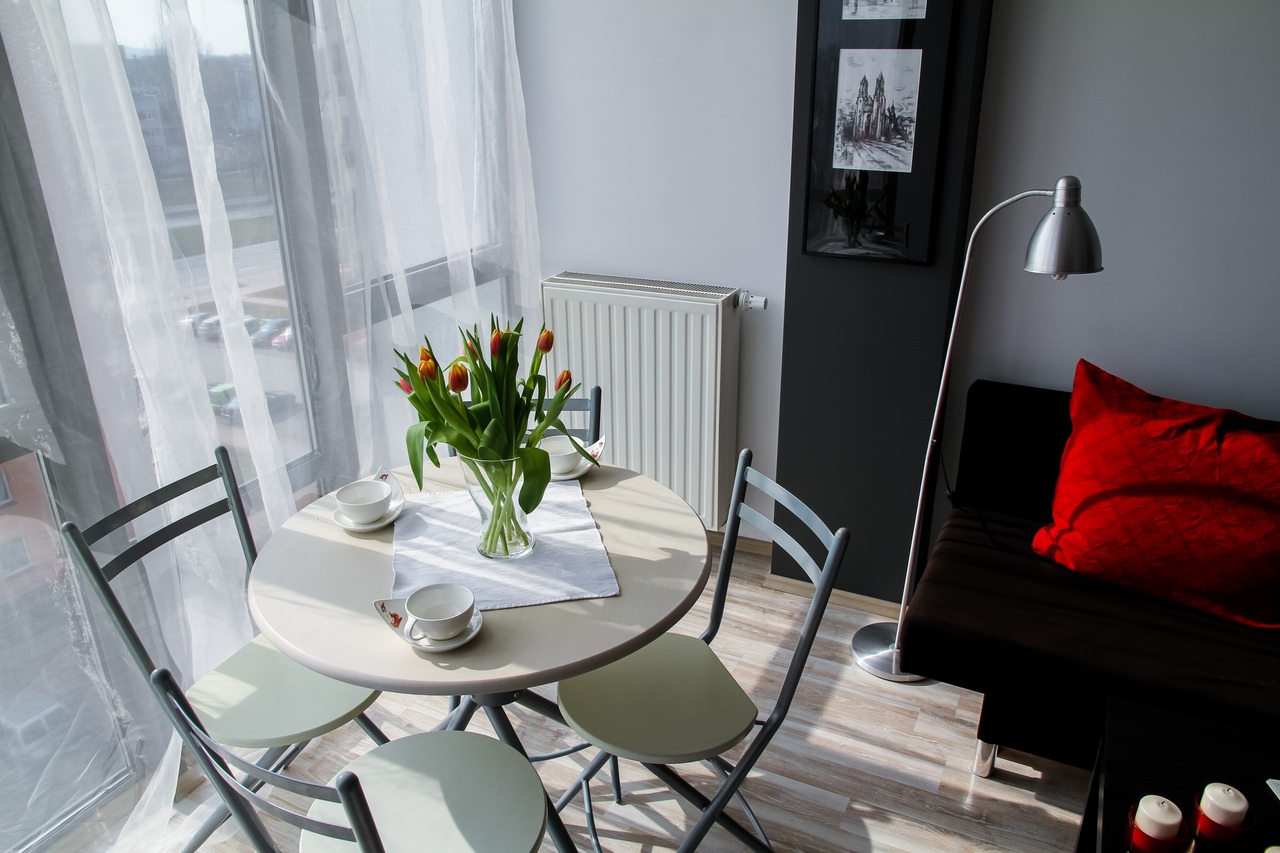 Throw Out the Old Rules for Decorating a Small Apartment