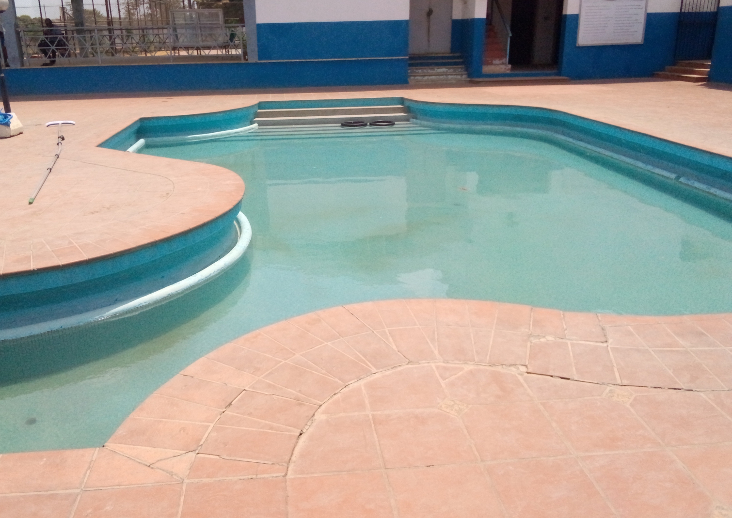 Can I Build My Own Concrete Pool or Should I Hire a Professional?