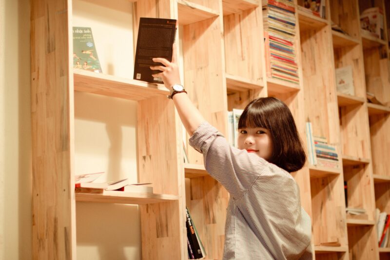 Install DIY Built-In Bookshelves image - Install DIY Built-In Bookshelves